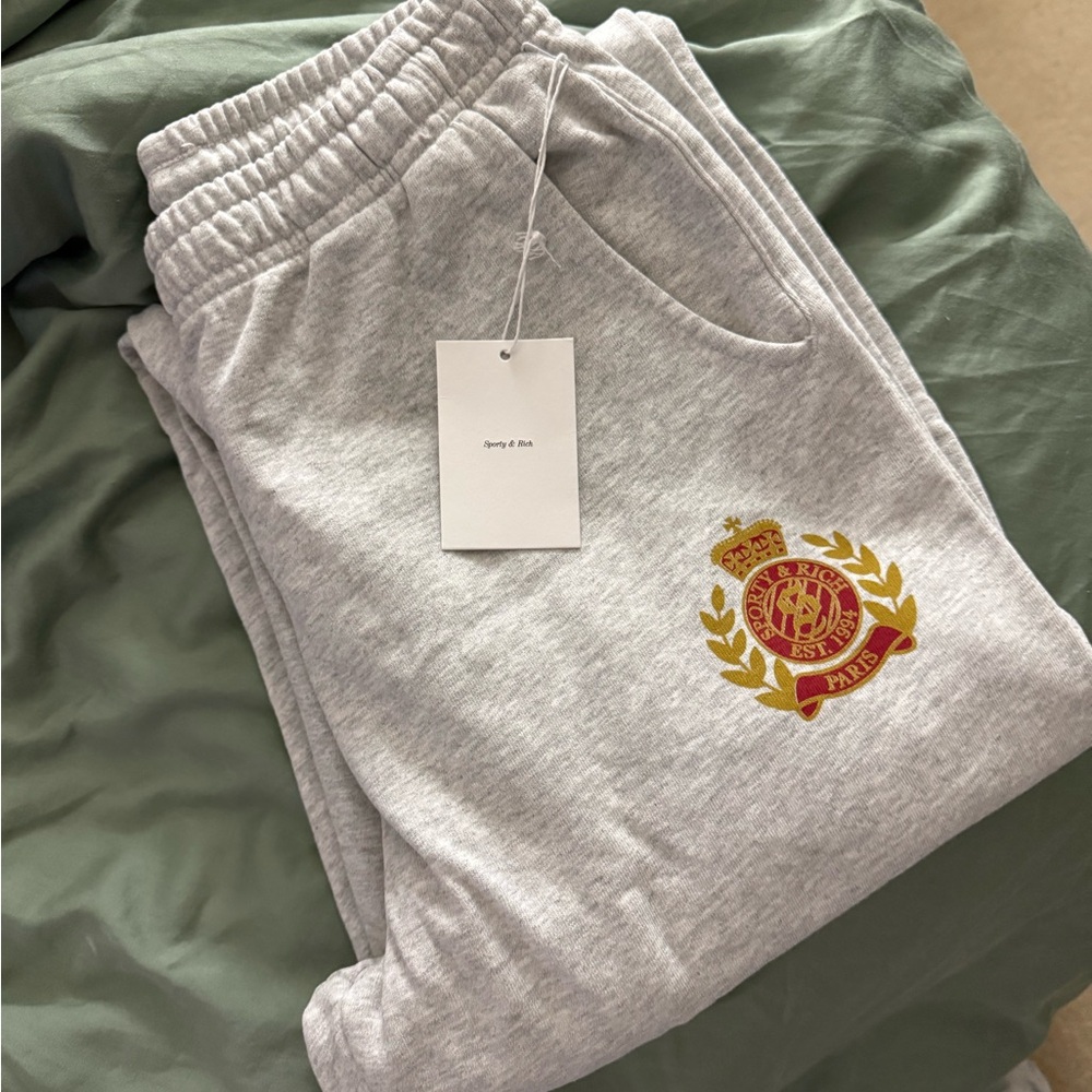 SPORTY AND RICH Gray Sweatpants with Embroidered Crest